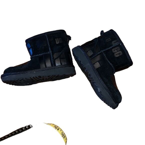 Ugg Suede Kid Boots Size 9 - Picture 3 of 7